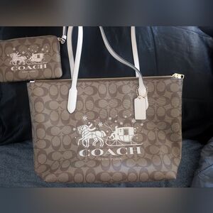 Coach Tan Signature Tote Bag & wristlet